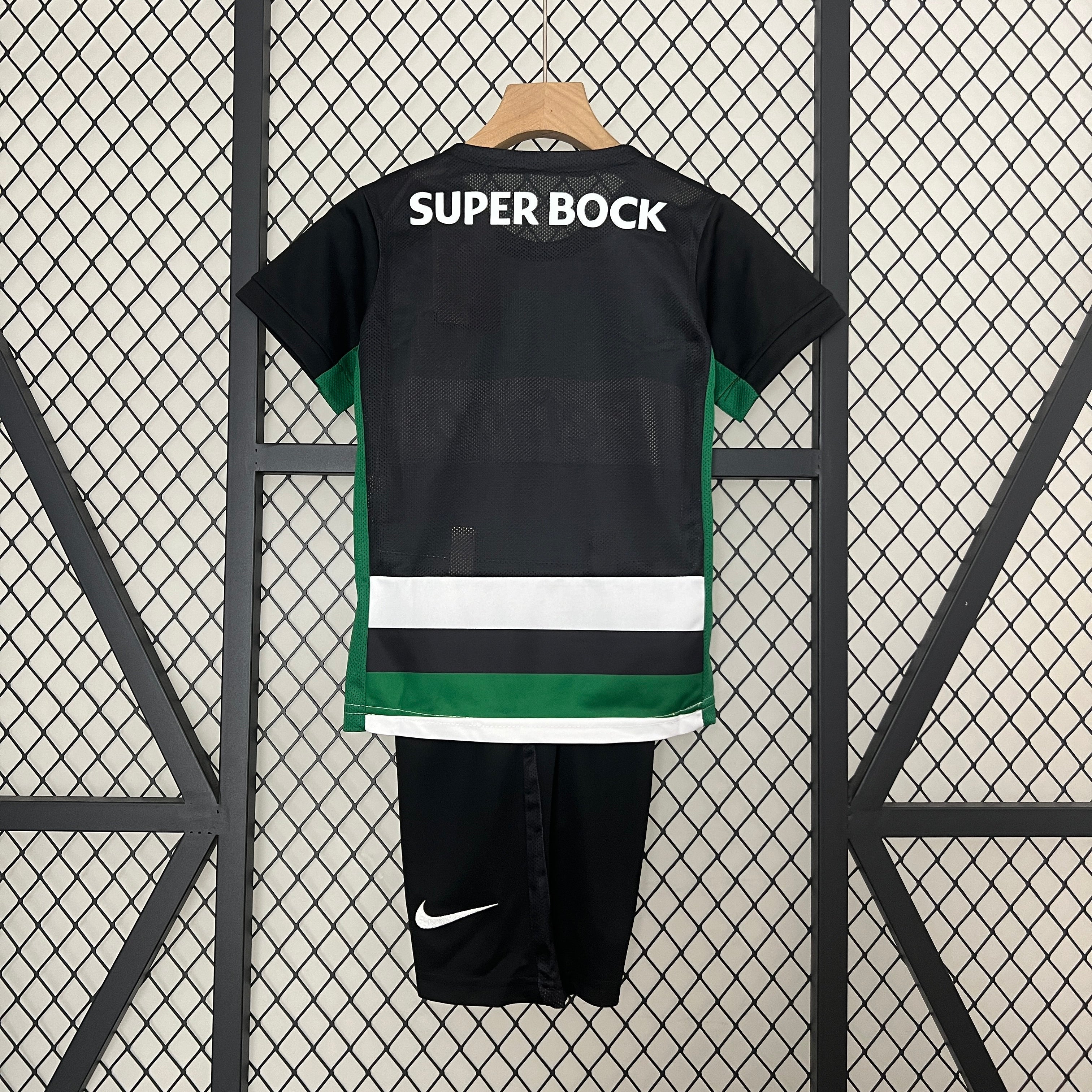 Kit Infantil Sporting Home 24/25