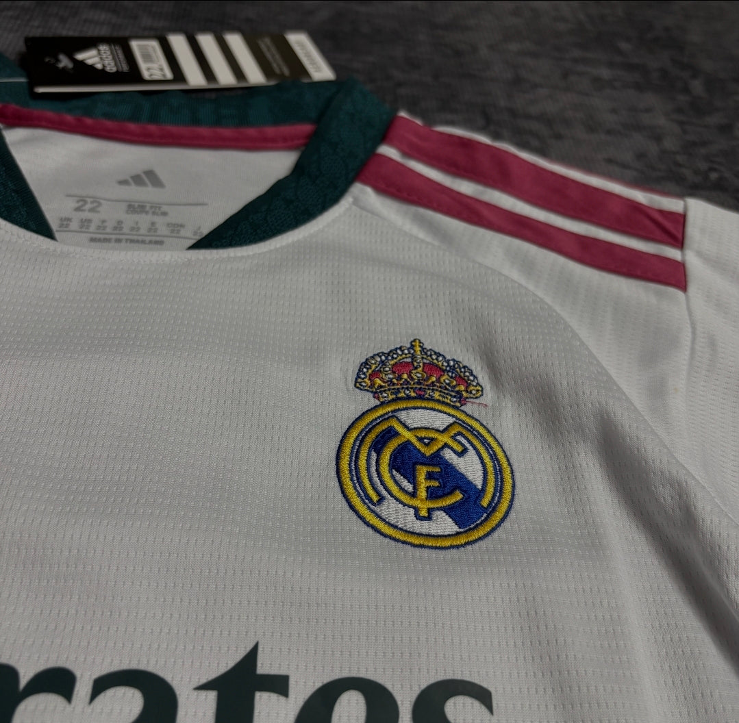 Kit Infantil Real Madrid Home 26/27