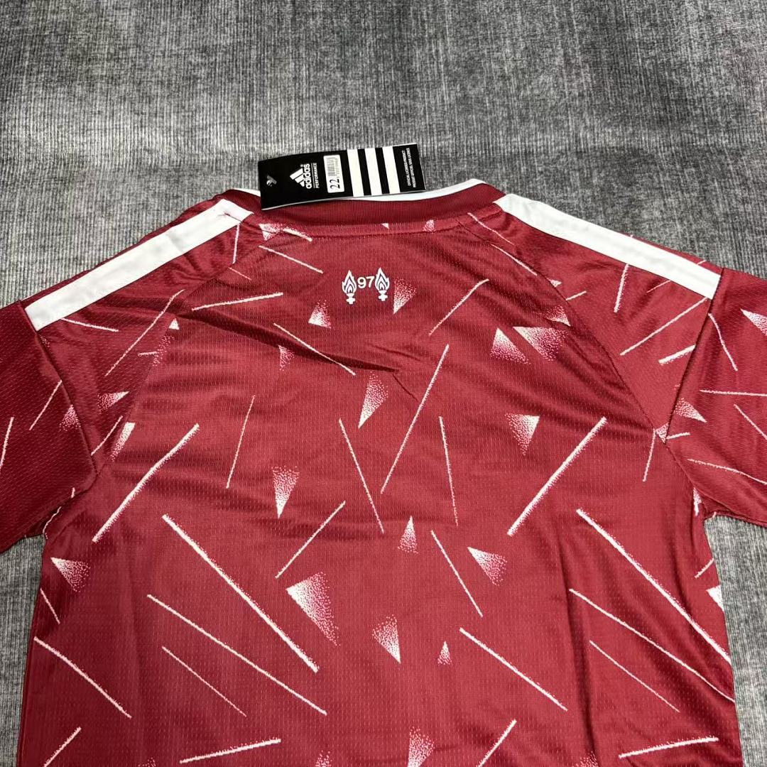 Kit Infantil Liverpool Home 26/27